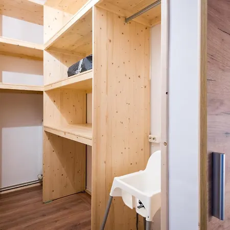 Ruhig Hell Wohnen Im Gruenen In Koepenick Fuesslaeufig Zum Wasser 25min Bis Flughafen Apartament *