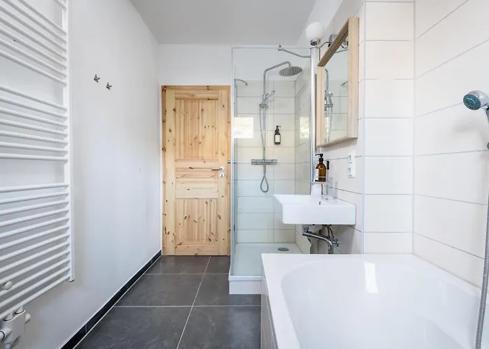 Ruhig Hell Wohnen Im Grünen In Köpenick Füßläufig Zum Wasser 25min Bis Flughafen Apartamento