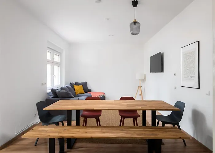 Ruhig Hell Wohnen Im Grünen In Köpenick Füßläufig Zum Wasser 25min Bis Flughafen Berlín