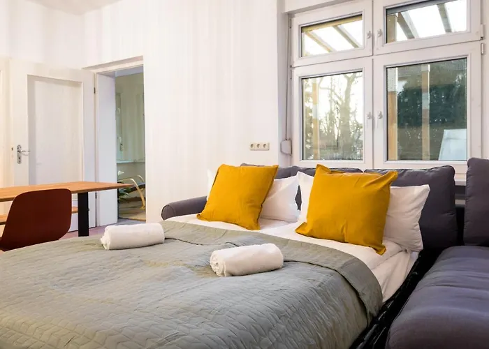 Apartamento Ruhig Hell Wohnen Im Grünen In Köpenick Füßläufig Zum Wasser 25min Bis Flughafen