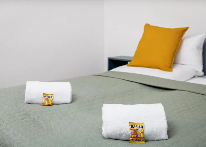 Apartamento Ruhig Hell Wohnen Im Gruenen In Koepenick Fuesslaeufig Zum Wasser 25min Bis Flughafen *