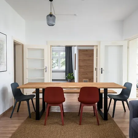 Ruhig Hell Wohnen Im Grünen In Köpenick Füßläufig Zum Wasser 25min Bis Flughafen Berlín